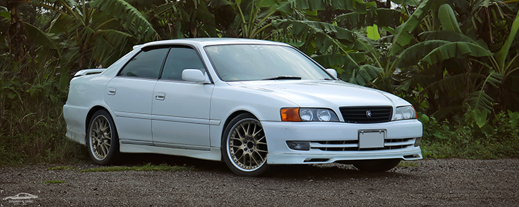 Toyota Chaser front three-quarter — JZX100 sixth generation