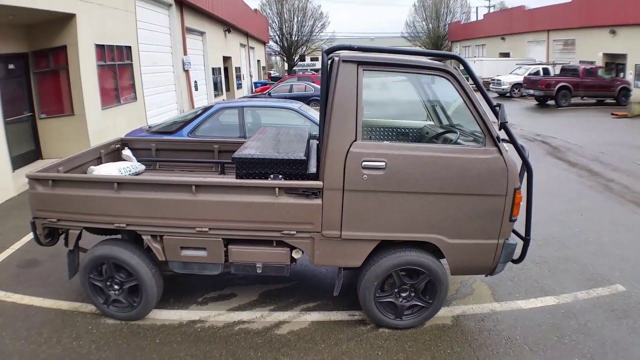 Second-generation Honda Acty truck