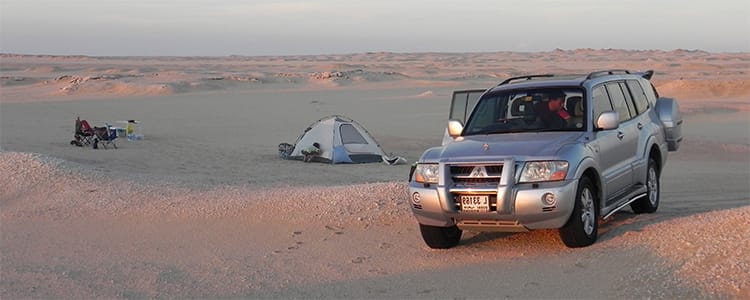 Mitsubishi Pajero second-generation, front three-quarter view