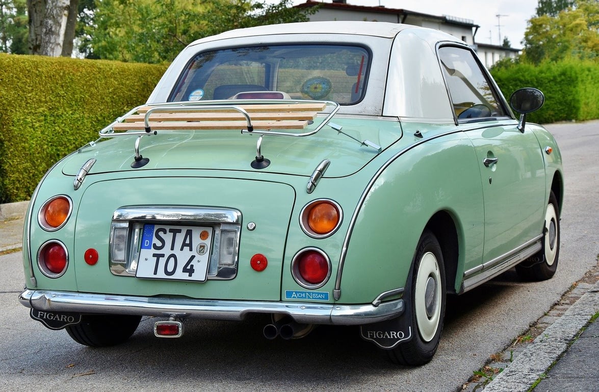 Nissan Figaro, rear quarter detail