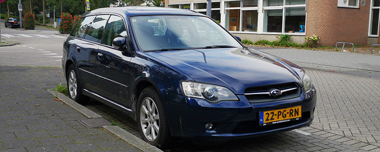 Subaru Legacy front three-quarter view