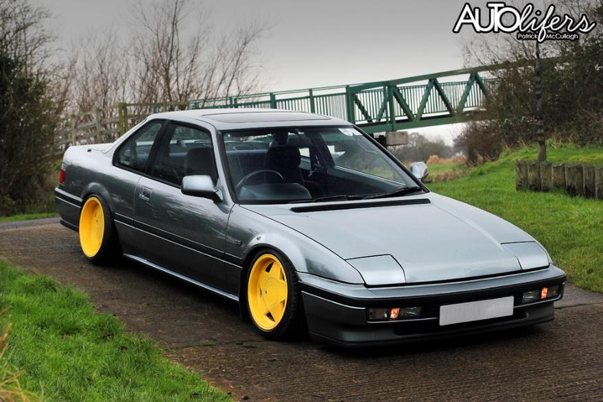 1987-1991 Honda Prelude BA4 with pop-up headlights