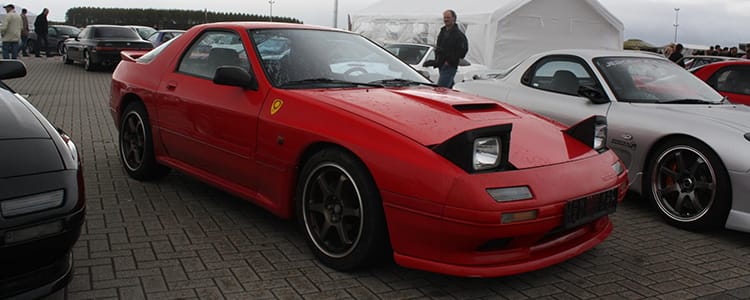 Mazda RX-7 FC3S, front three-quarter view