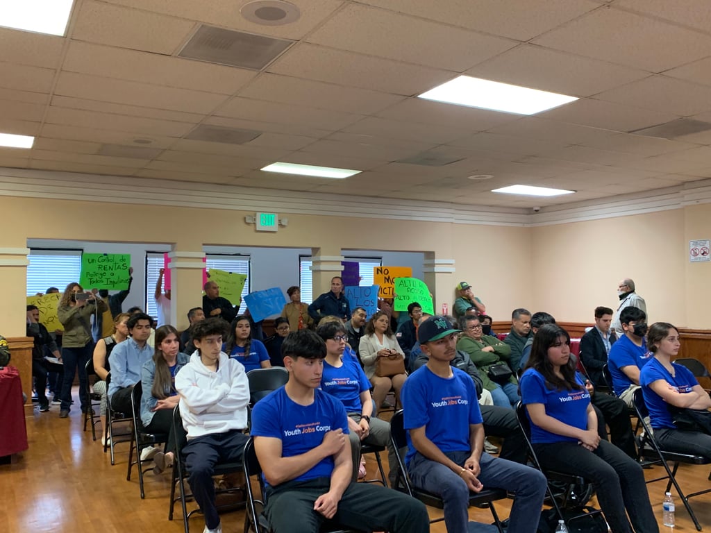 Maywood City Council extends rent freeze