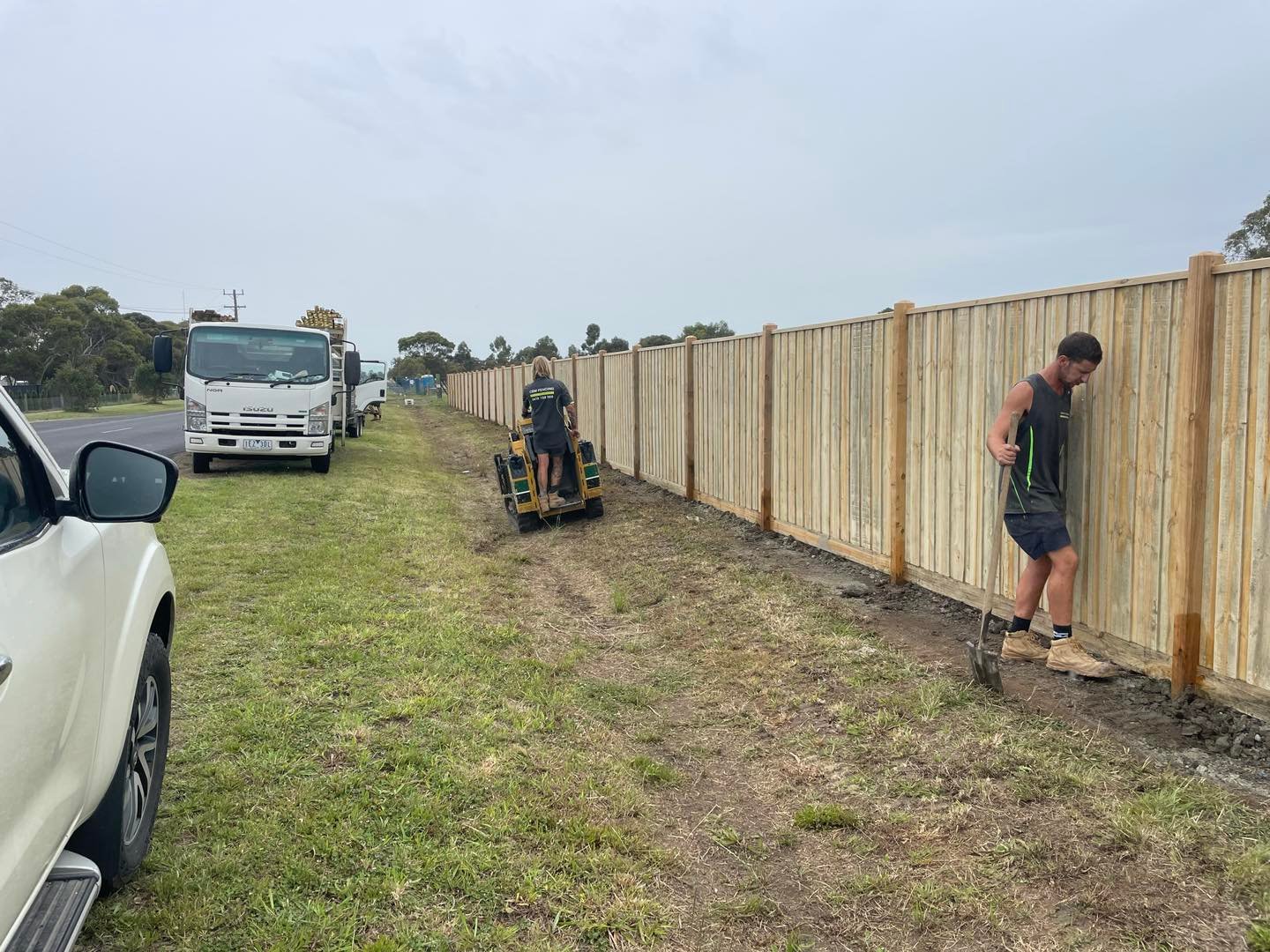 CBM Fencing professional at work