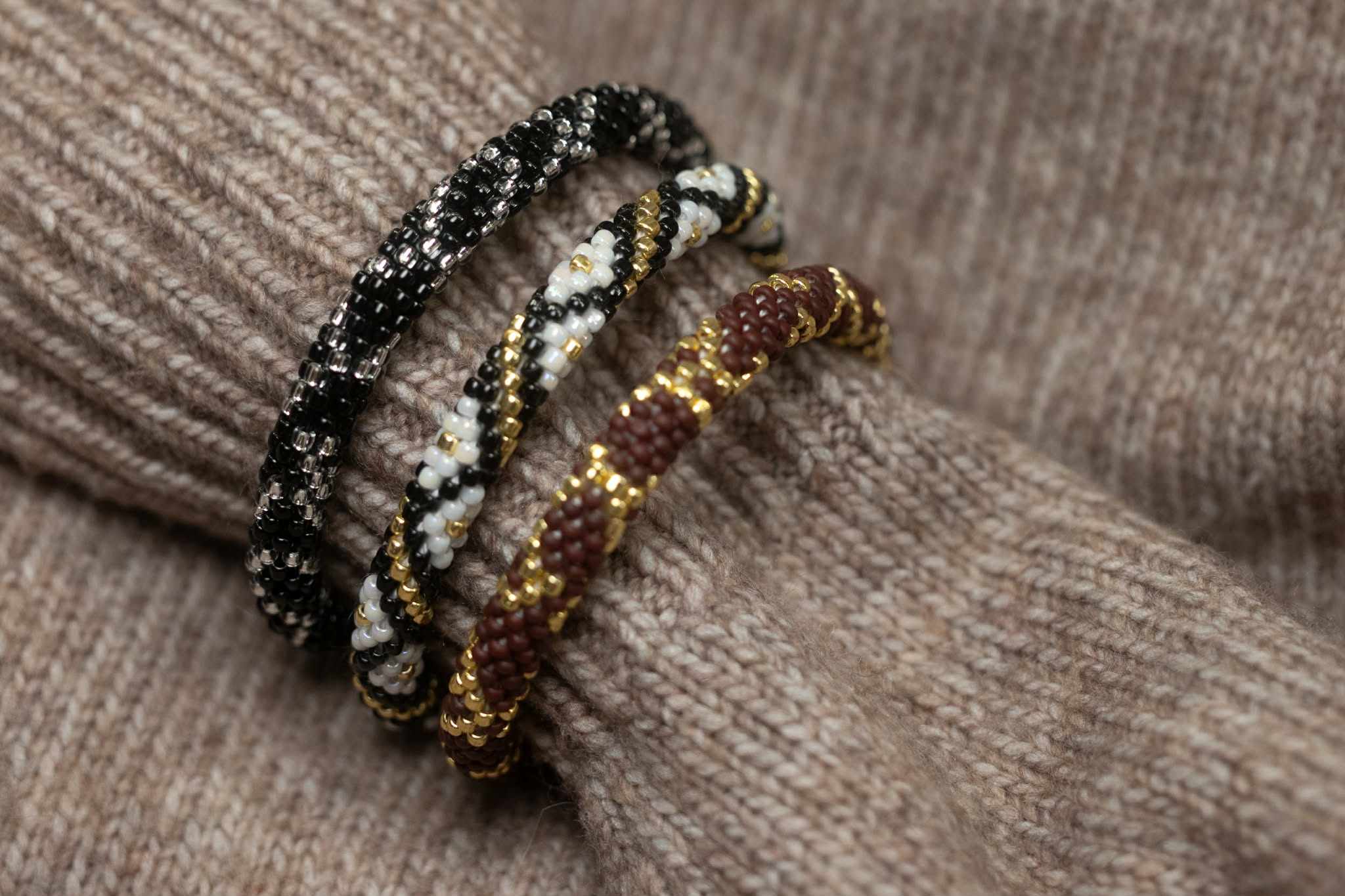 Bransoletki z koralików Toho