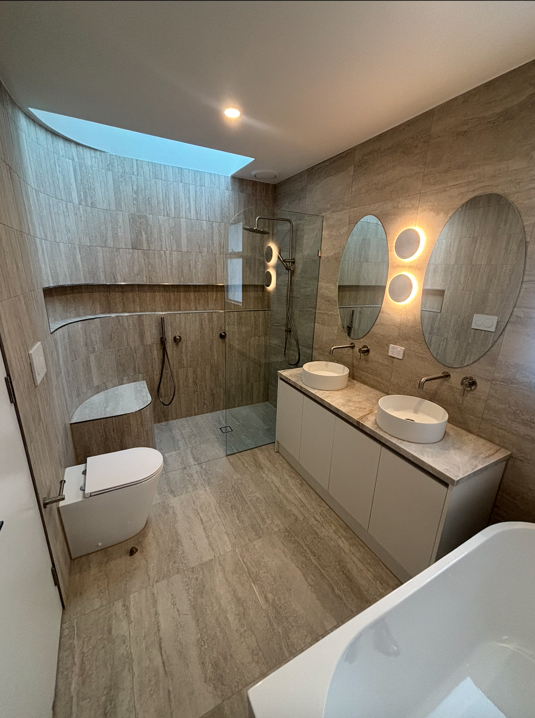 Caulking work example