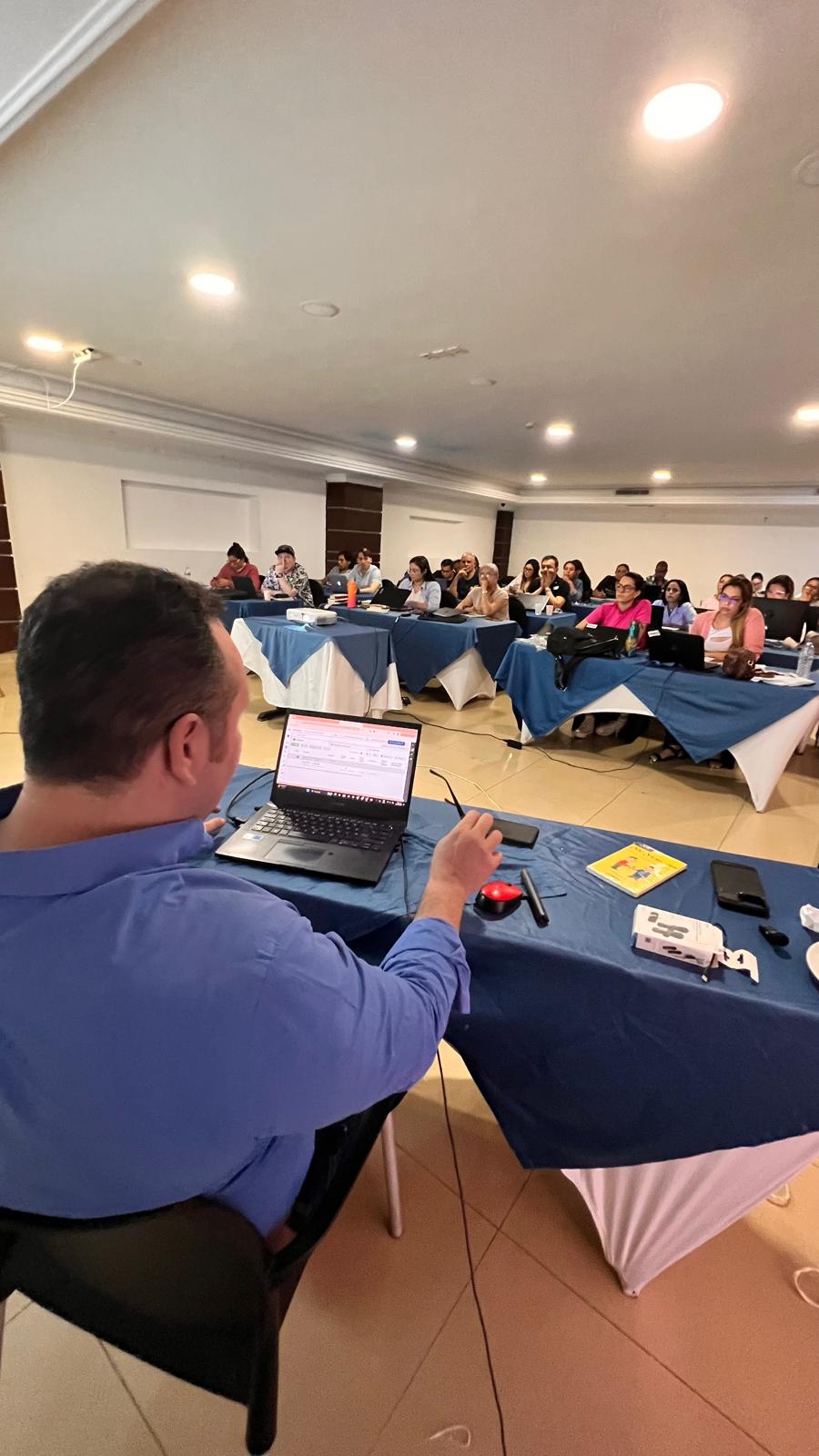 Vista previa del taller práctico de marketing digital de Gabriel Besada