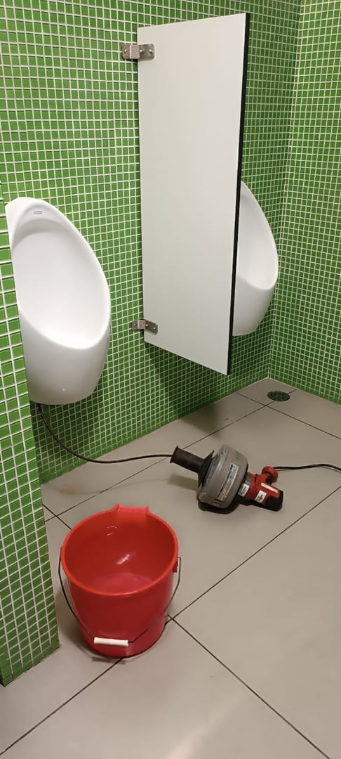 Desatoro y mantenimiento de desagües