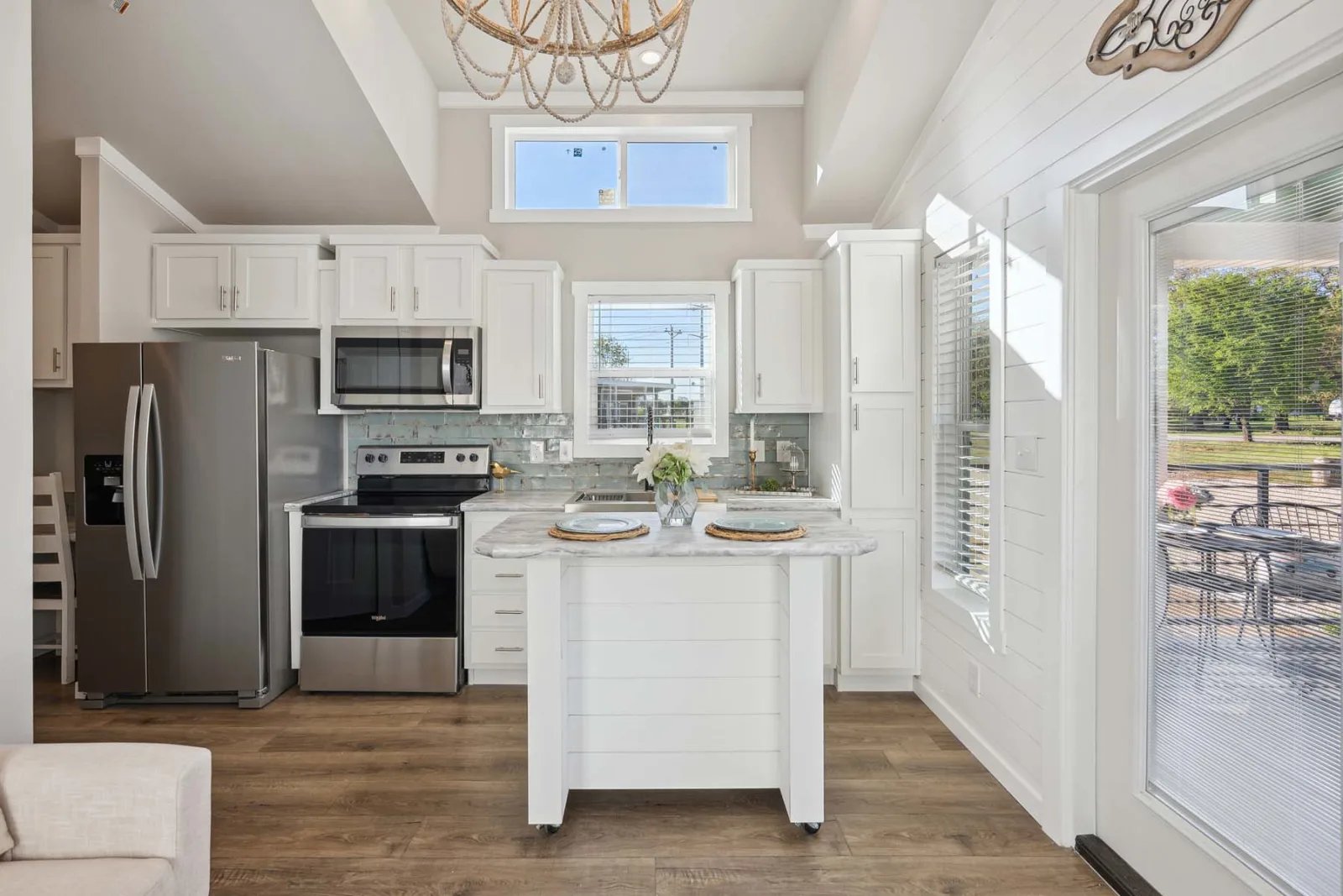 Champion 522A Kitchen Interior