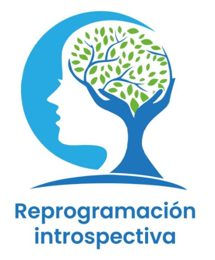 Silhouette of a head with a tree inside, symbolizing introspection and growth, with the text Reprogramación introspectiva below.