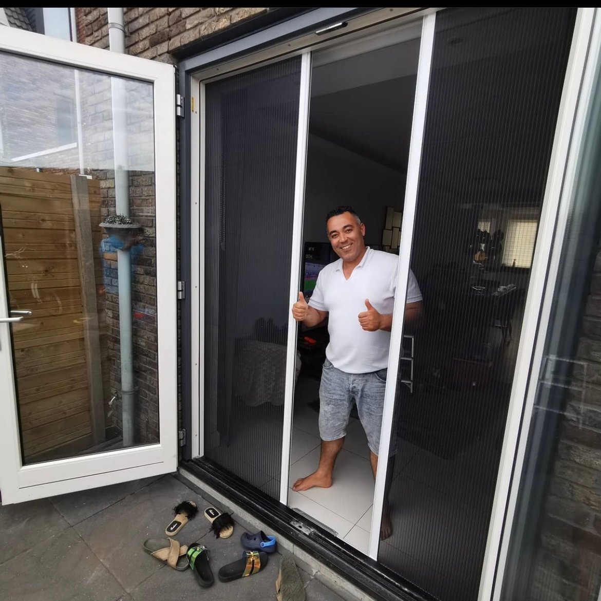 Moderne woonruimte met zonwering