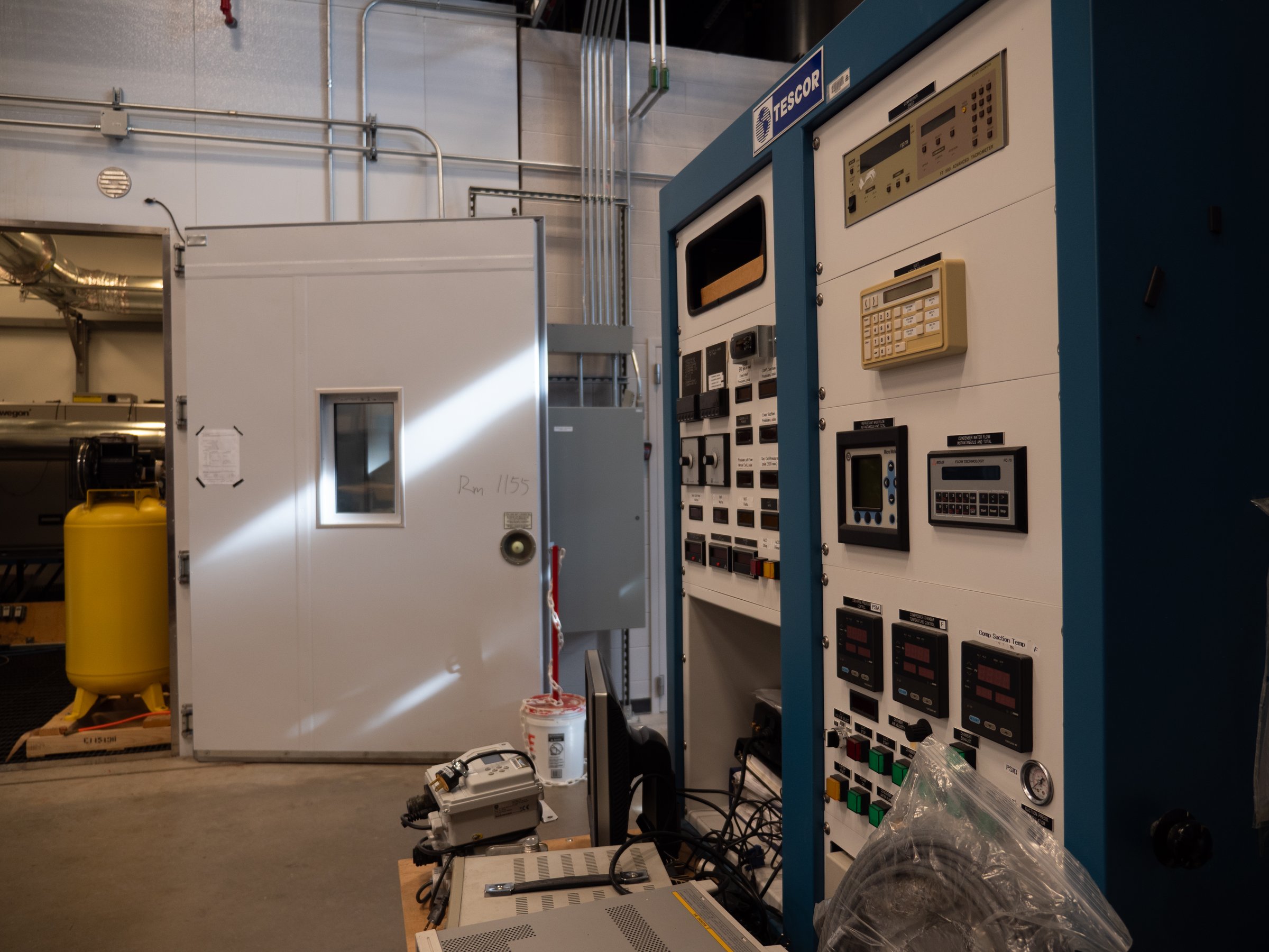 Thermoacoustic Air Conditioning