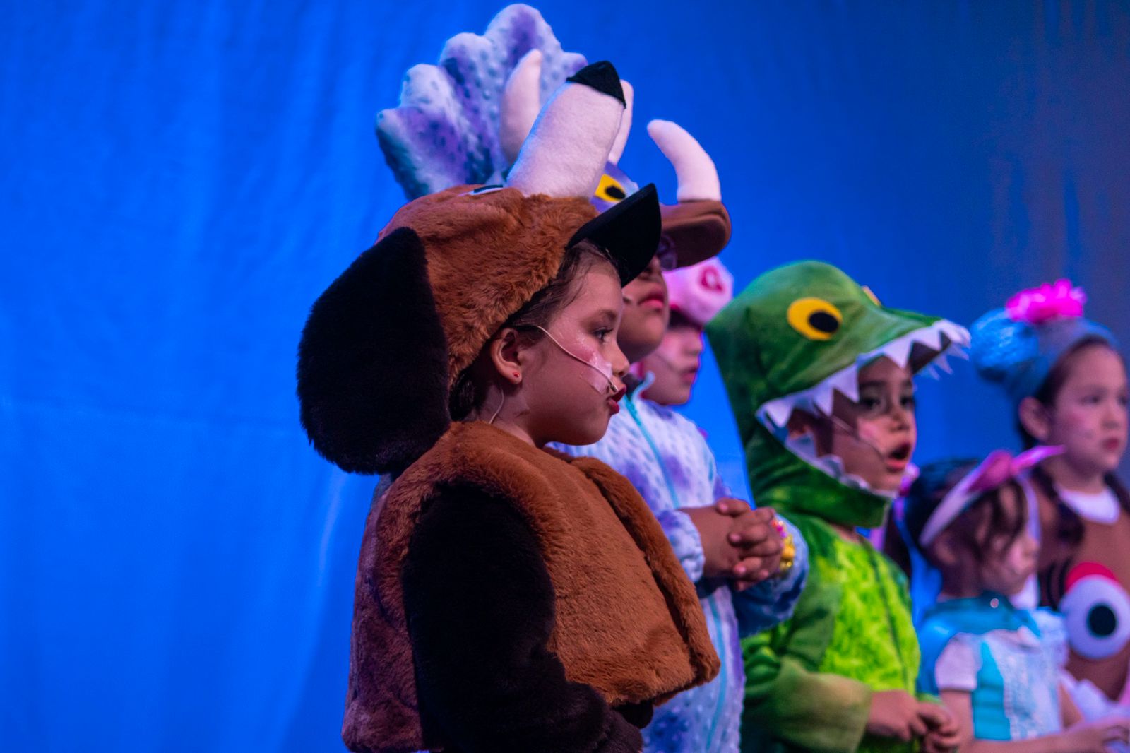 Estudiantes de Empoderando Futuros Artistas en clases