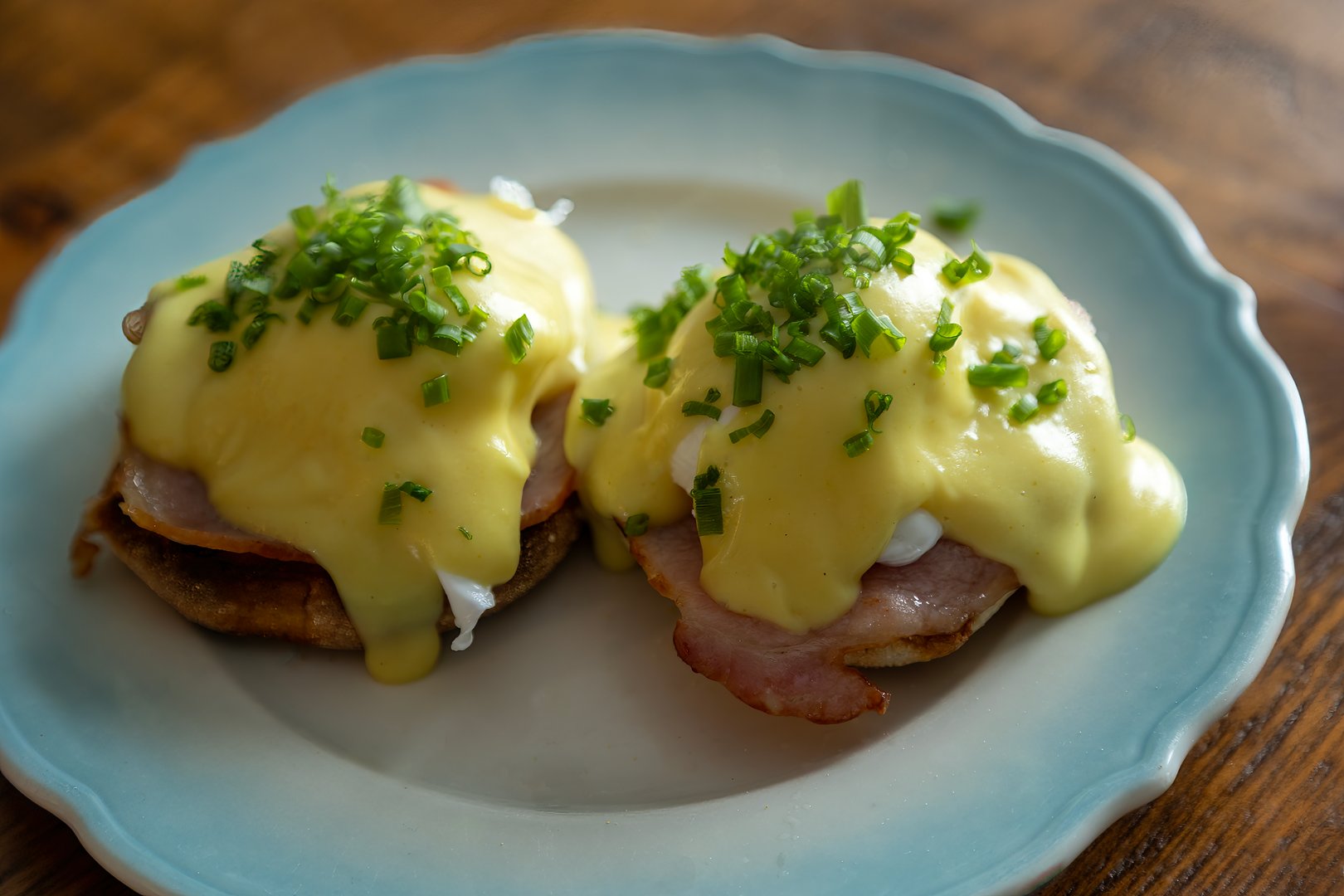 Eggs Benedict with Hollandaise Sauce