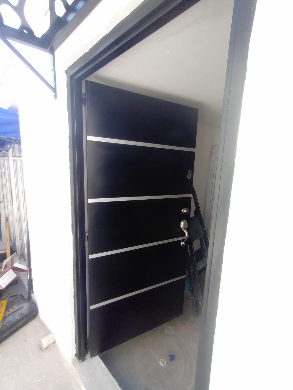 Puerta residencial LAGarte