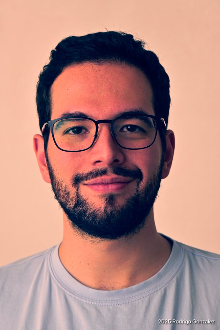 Dr. Héctor G. Miralles - Especialista en Salud Hormonal