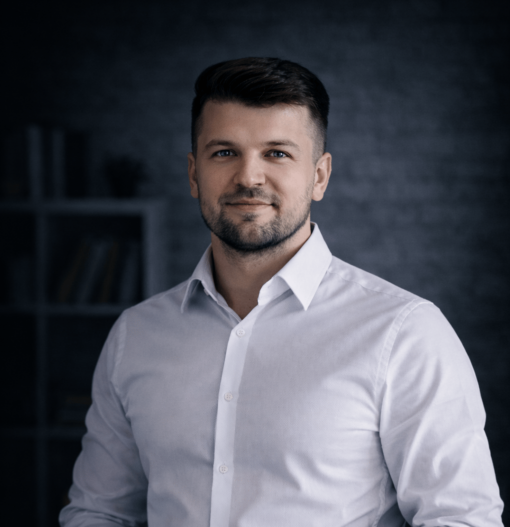 Oleksii - Strategy Consultant