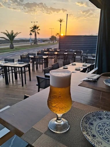 Puertovino restaurant atmosphere