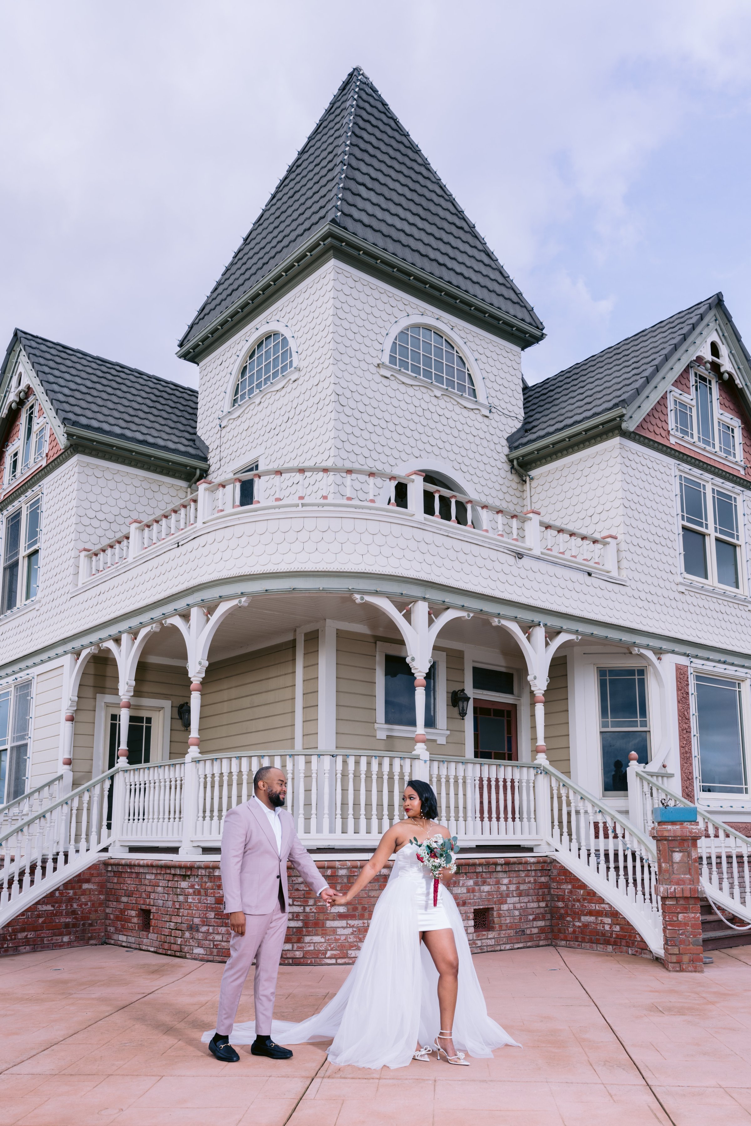 Beautiful California wedding photography - romantic couple moments by Golden State Weddings