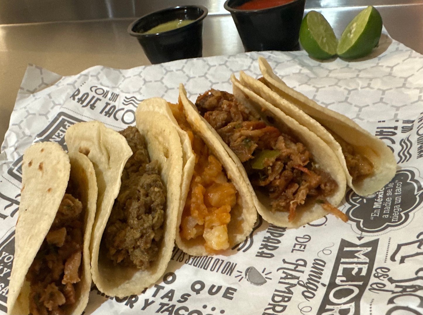 Tacos de guisos de El Fogón de Loro