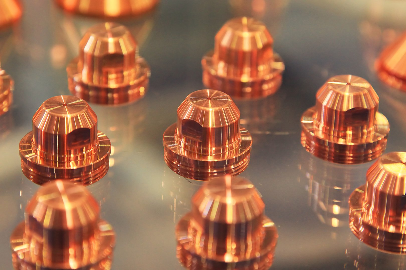 Group copper lugs for machines plasma cutting of metals