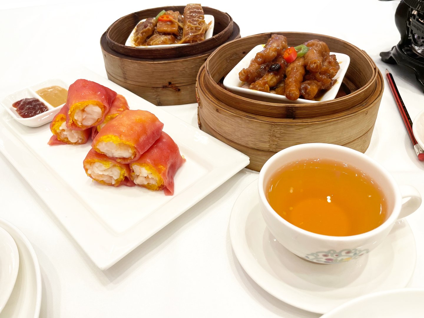 Guangzhou restaurant morning dim sum and tea snacks