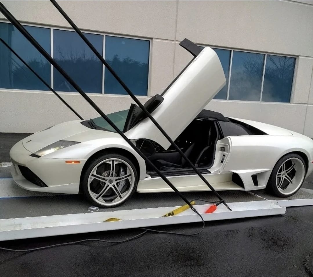 Premium luxury vehicle transport service