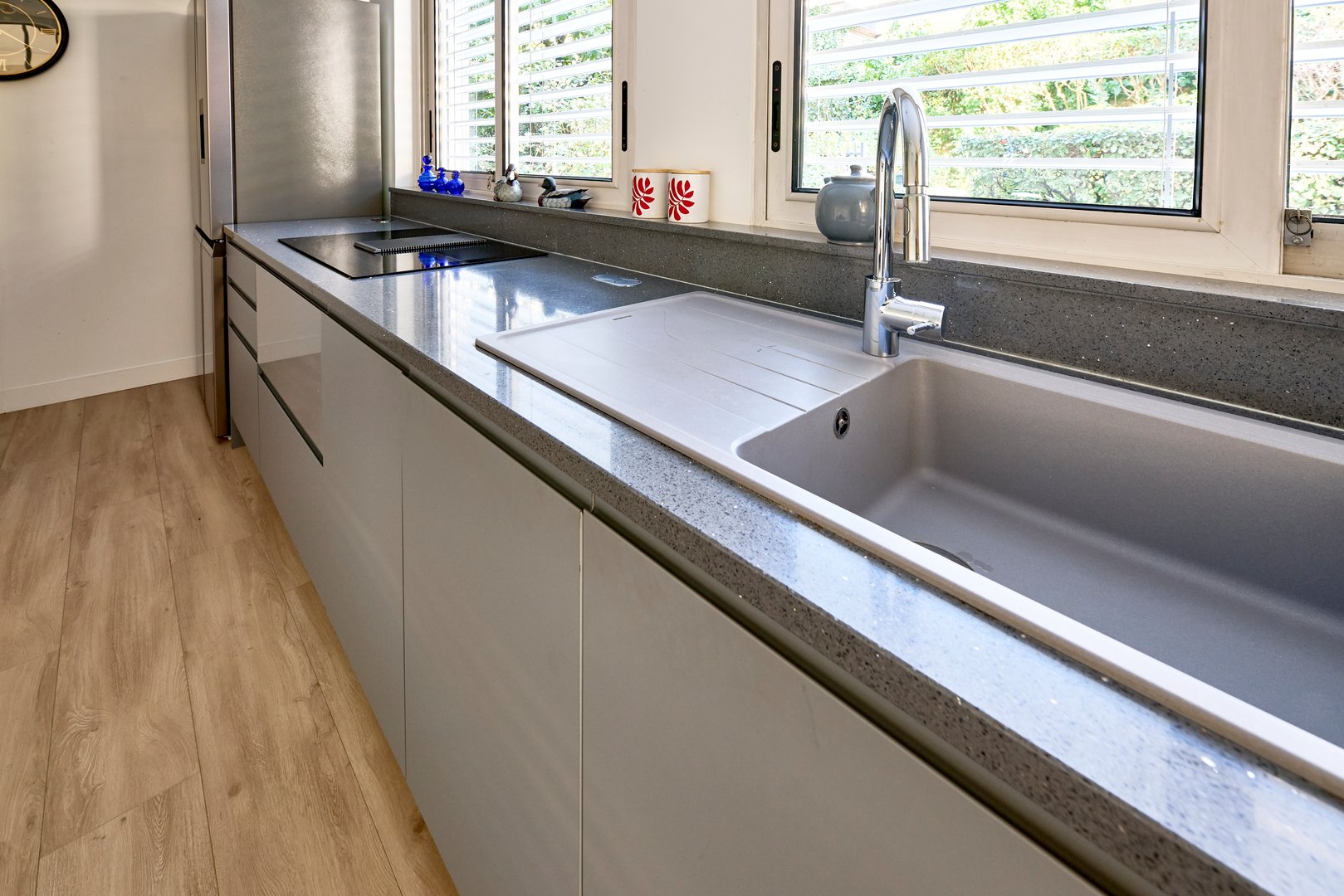 Rénovation intérieure salon moderne - JRM MULTISERVICES Paris 16e