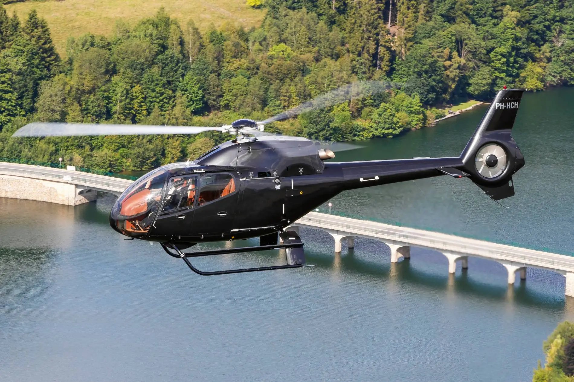 Helikopter H120