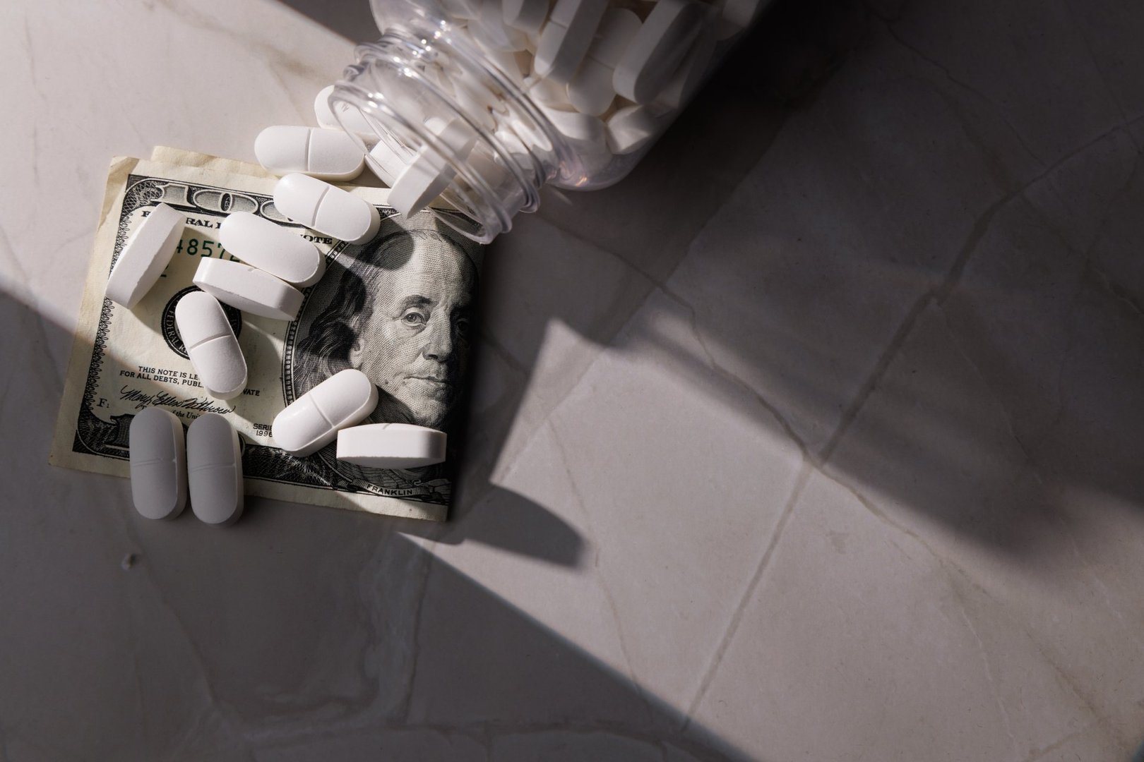 Symbolic photograph of transparent pricing and costs