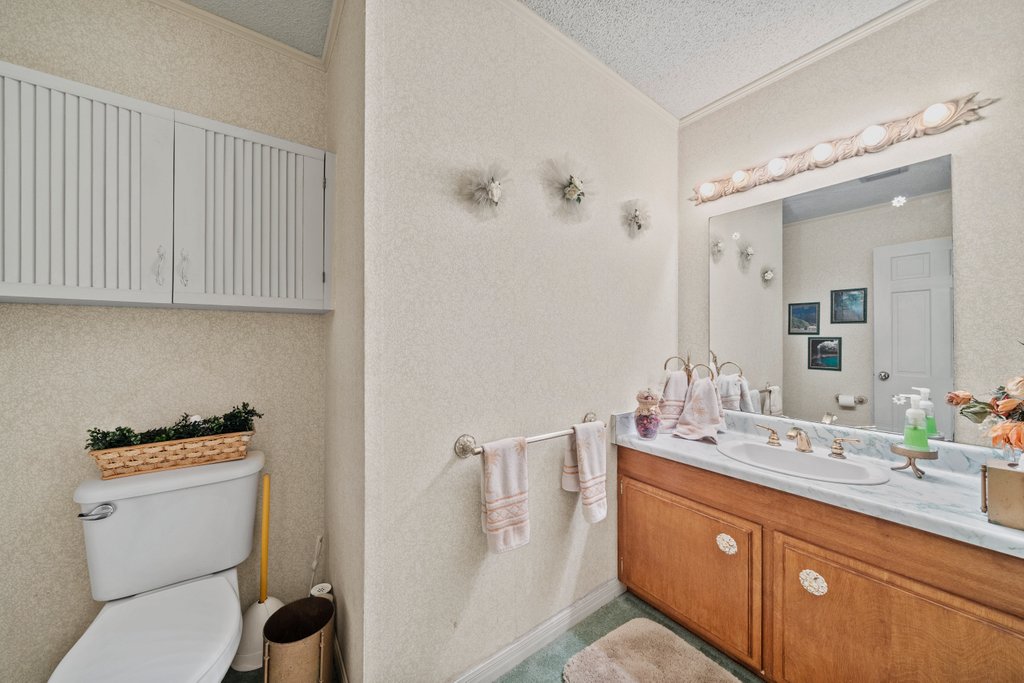 699 Floral Avenue property view