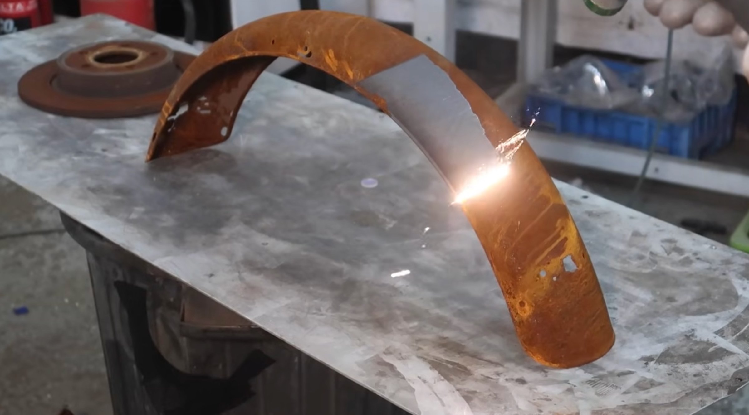 Laser rust cleaning motorcycle