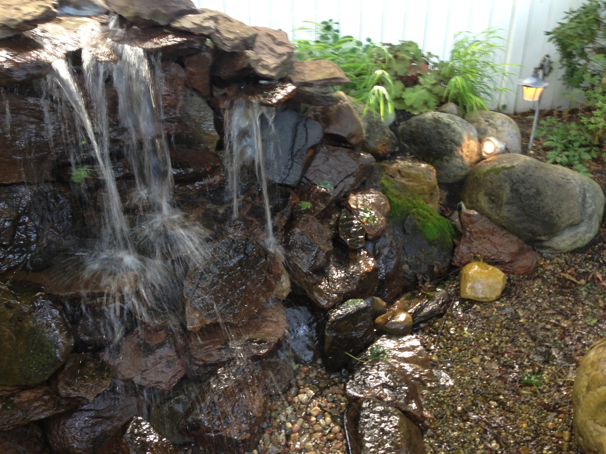 Green Wave Lawn & Landscape