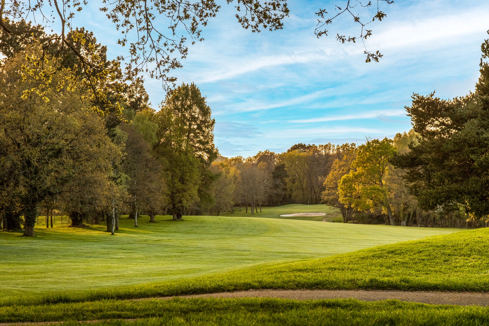 Meon Valley Hotel & Country Club championship golf course in Hampshire countryside