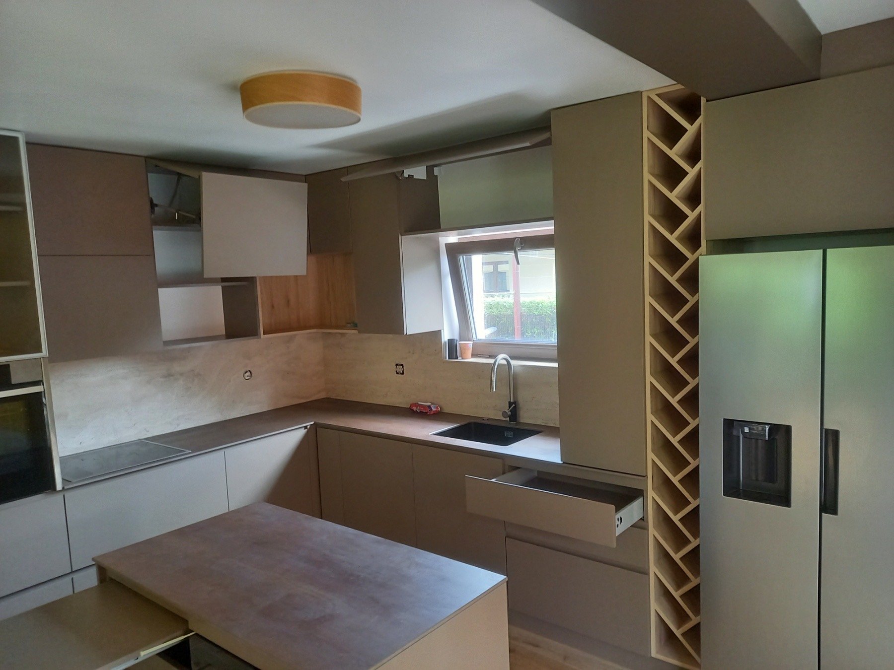 Завършен проект мебели