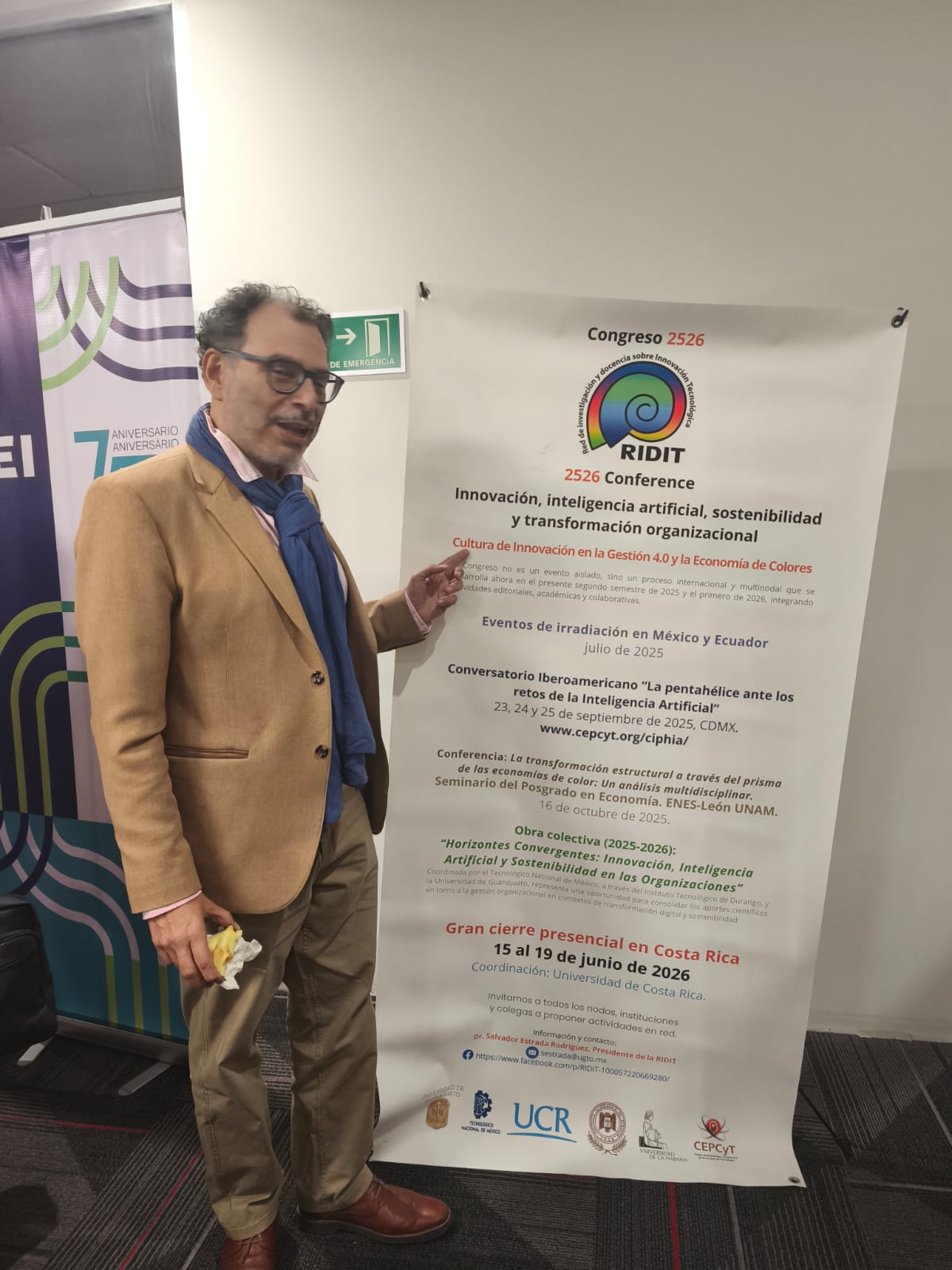 Economía de Colores - Coloquio CIECAS-IPN