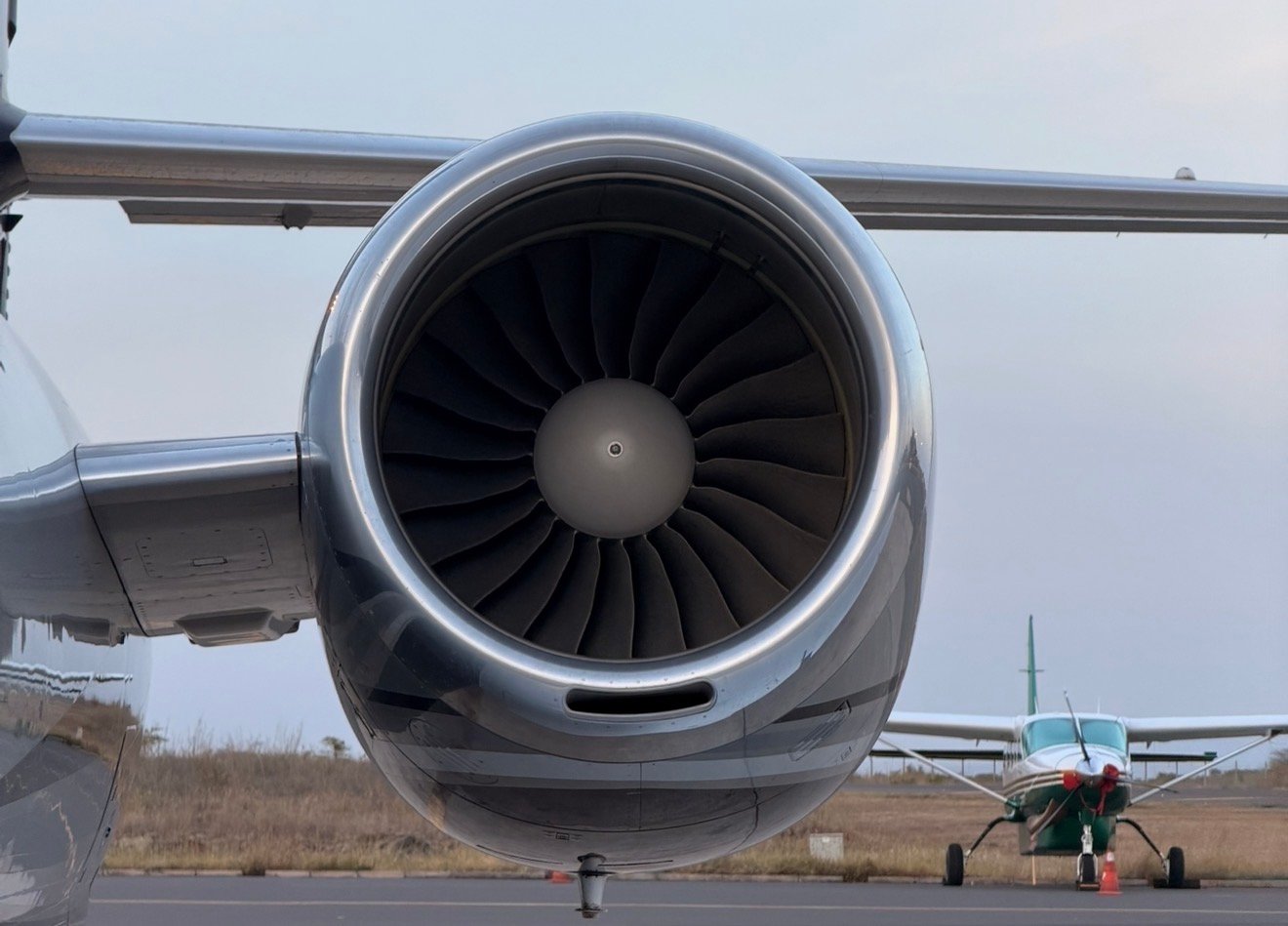 Citation 680 Sovereign - Side profile view