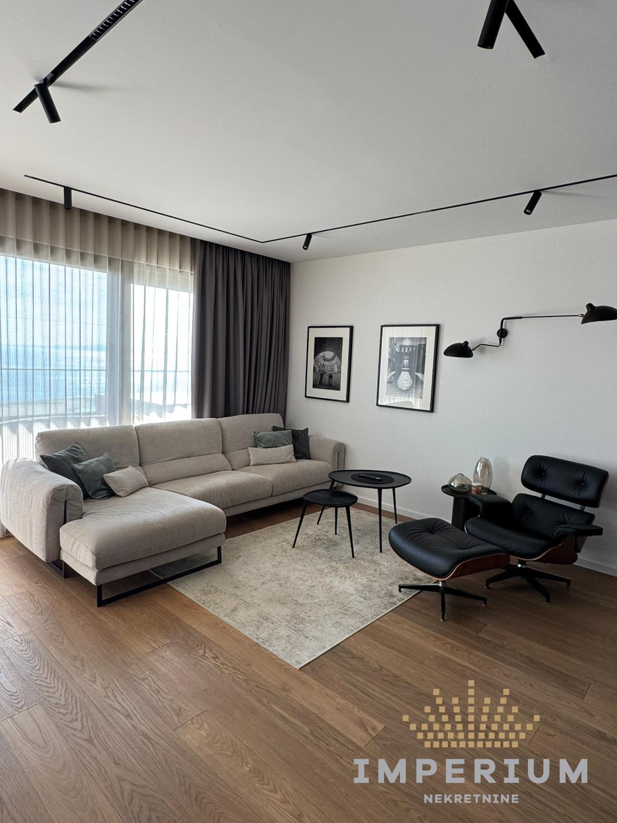 Penthouse Žnjan - dnevni boravak