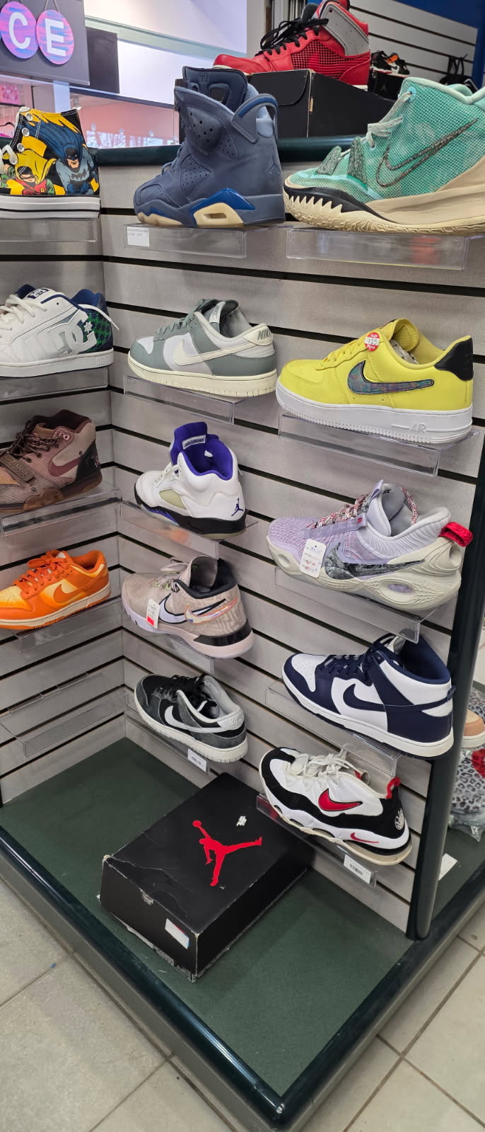 Sneaker Collection at LACES 4 LESS