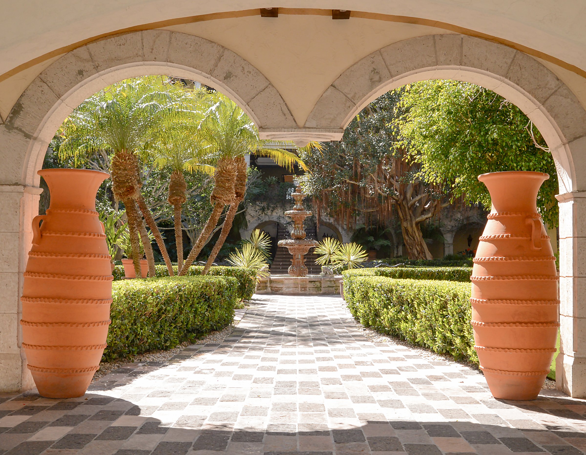 Courtyard view of Hacienda San José