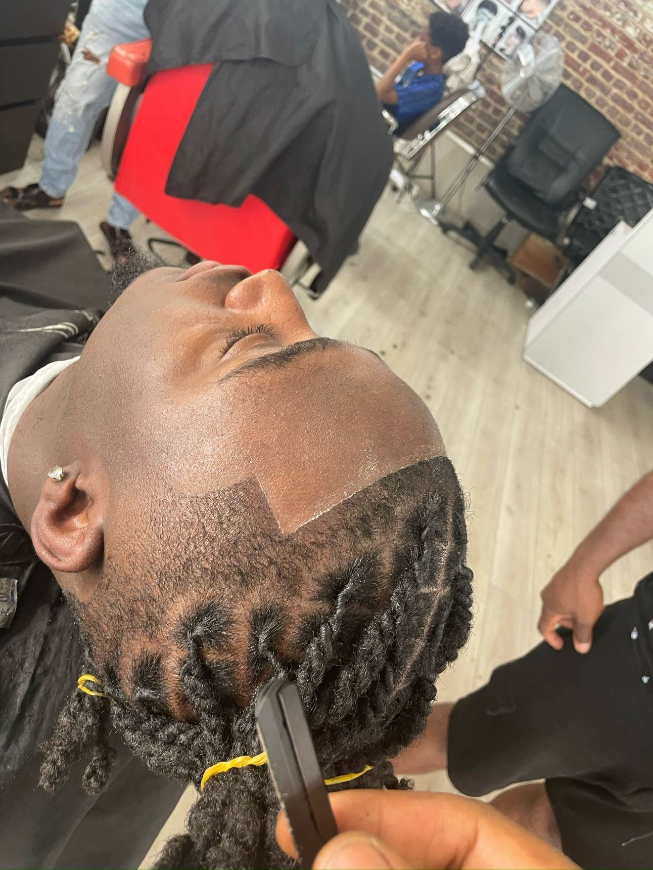 Ray's Supercuts showcase