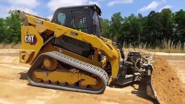 Bobcats - Compact skid steer loaders
