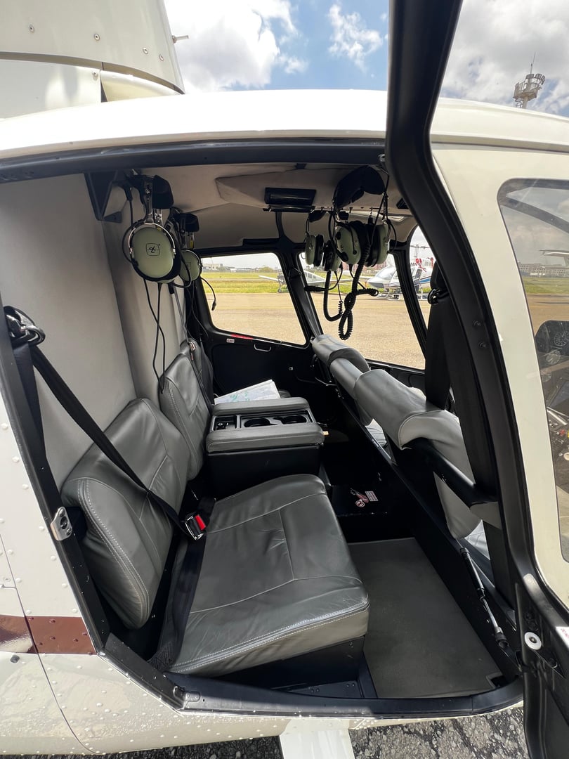 Robinson R66 Turbine - Cockpit interior