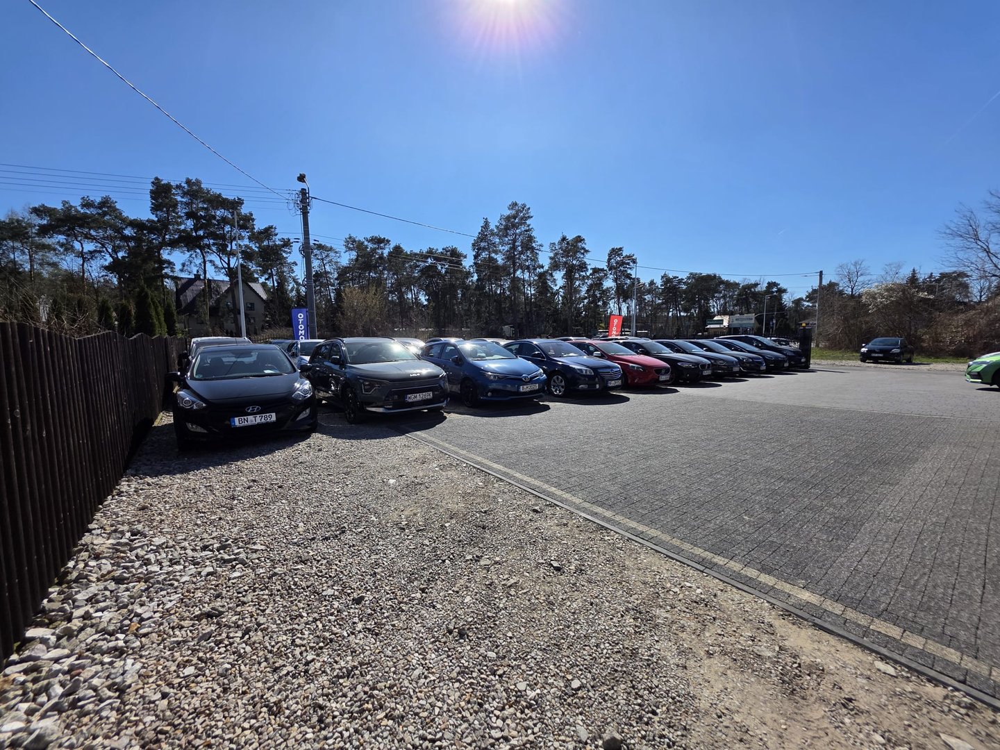 H.M.CARS AUTO-HANDEL - budynek firmy