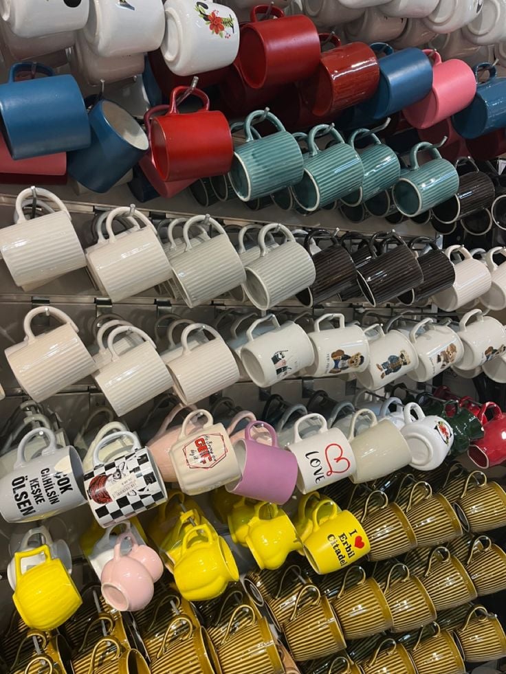 DE CATHY'S SUPERMARKET Fancy Mugs & Gift Boxes