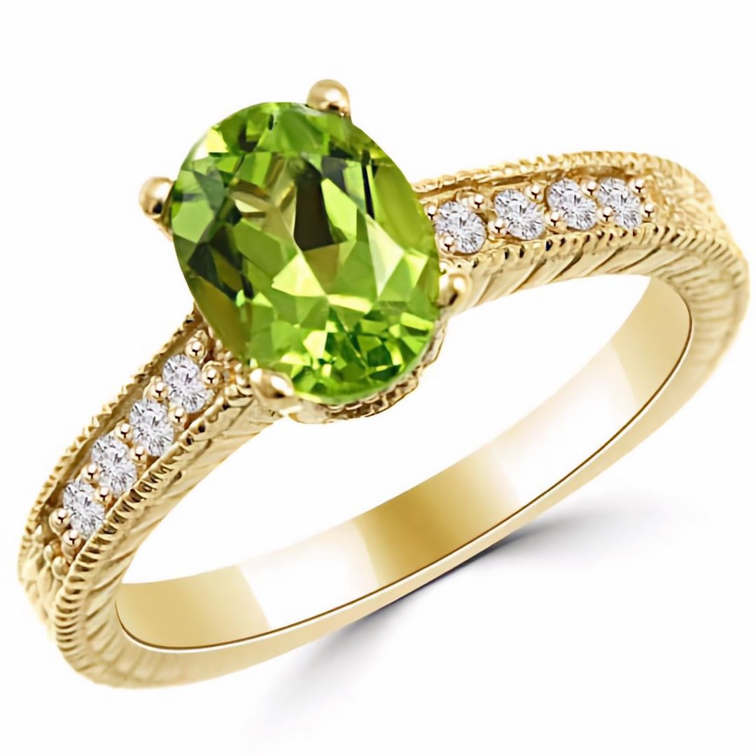 Peridot diamond vintage engagement ring in yellow gold