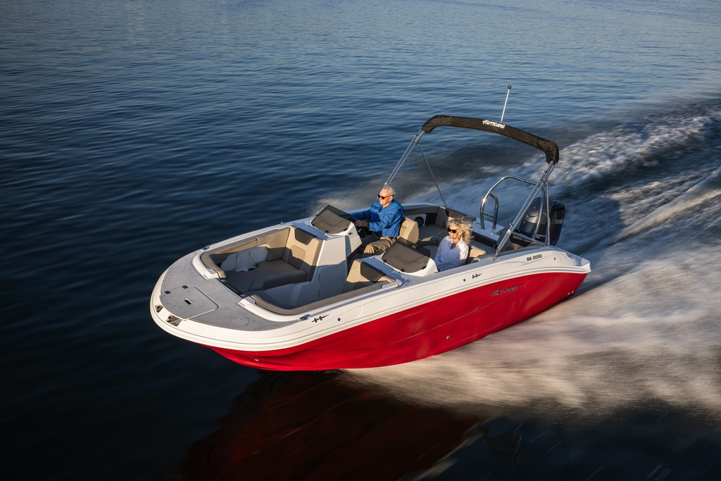 Hurricane Sun Deck boat