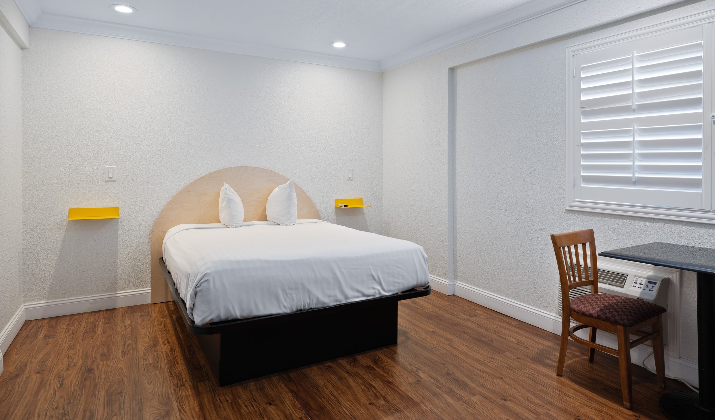 Classic Single Queen ADA Room