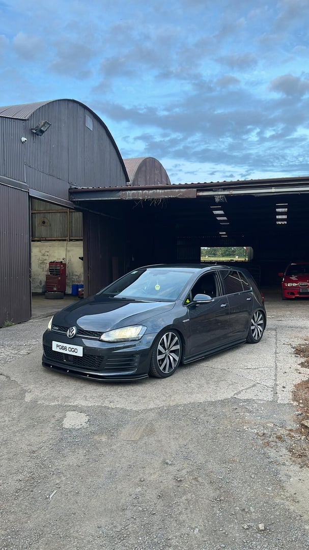 VW Golf MK7.5 GTI/GTD Front Splitter